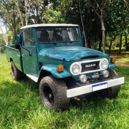 TOYOTA BANDEIRANTE 4.0 OJ55LP-2BL 4X4 CD DIESEL 2P MANUAL